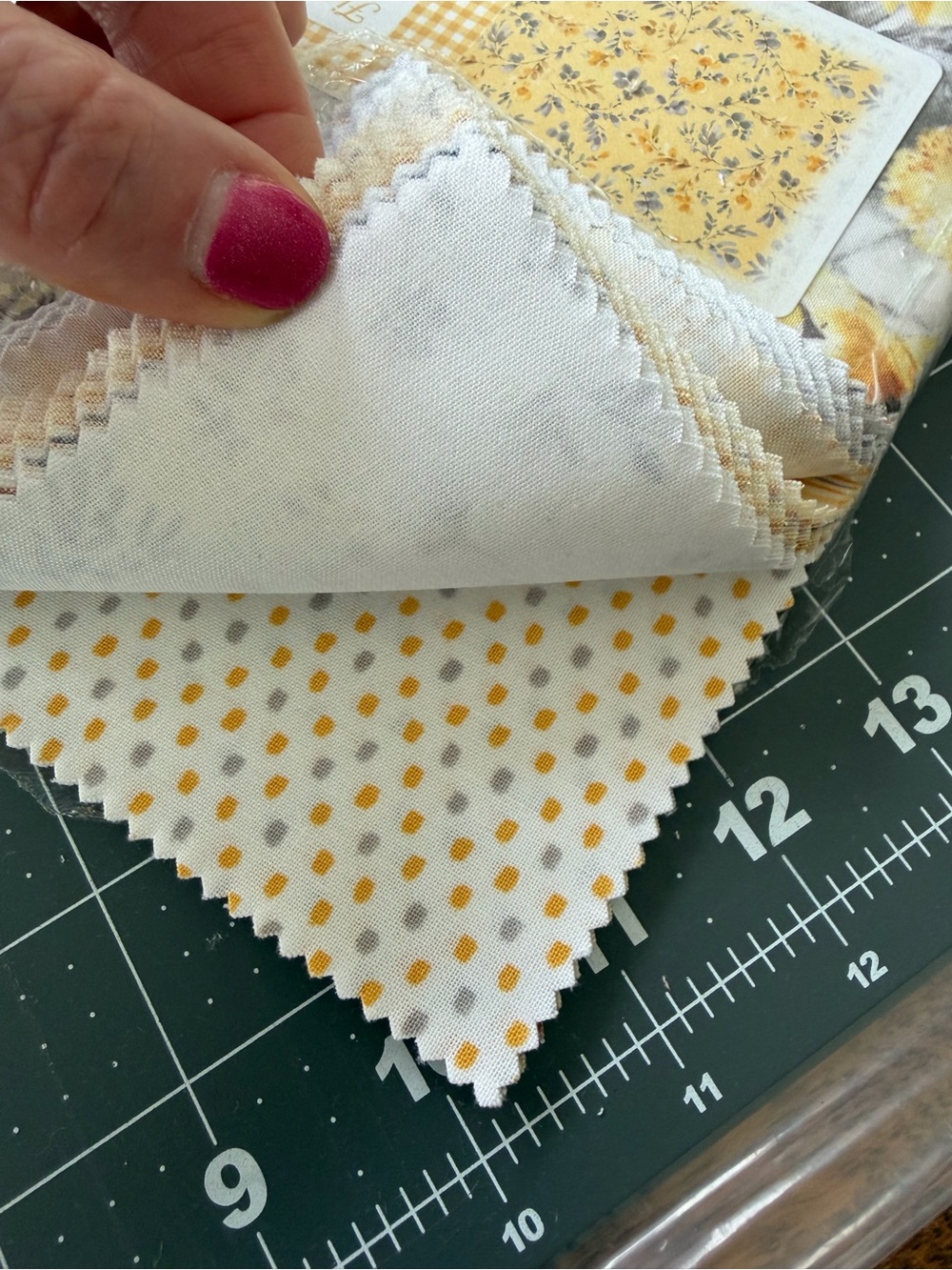 Fields Of Gold….Layer Cake, 10in Squares Fabric/Material - Picture 12 of 13